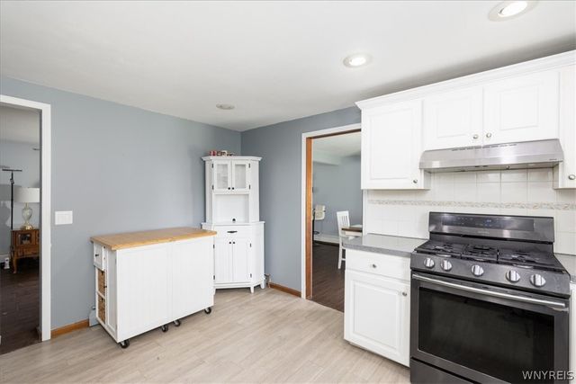 172 Chestnut Hill Lane South, Amherst, NY 14221