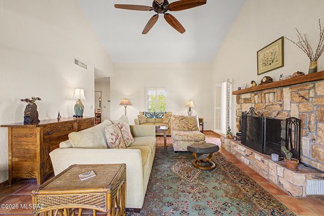 827 W Palma De Coco, Tucson, AZ 85704