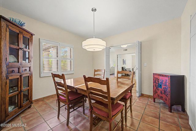 827 W Palma De Coco, Tucson, AZ 85704