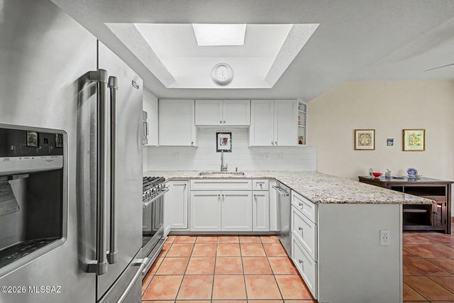 827 W Palma De Coco, Tucson, AZ 85704