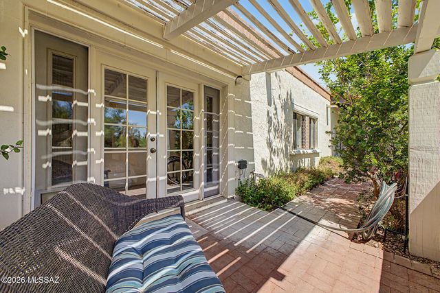 827 W Palma De Coco, Tucson, AZ 85704