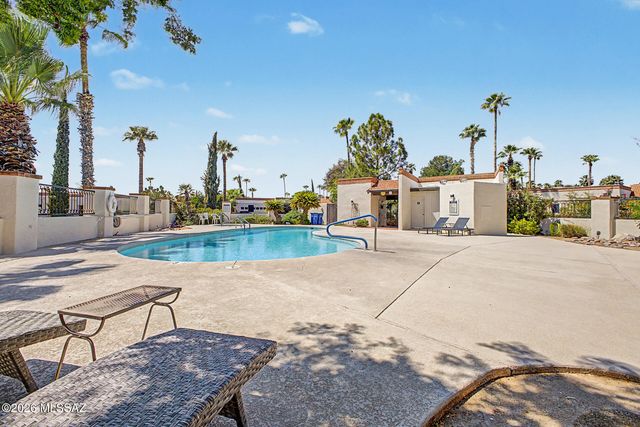 827 W Palma De Coco, Tucson, AZ 85704