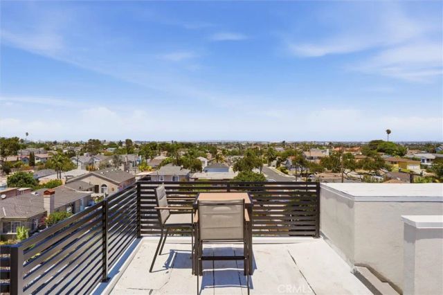 4604 W 172nd D, Lawndale, CA 90260