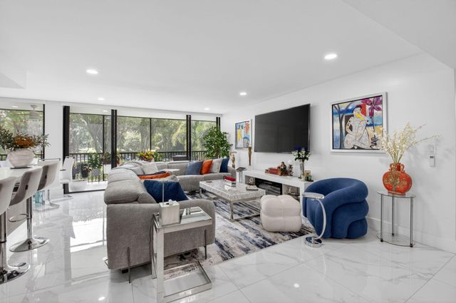 20080 Boca West Drive 427, Boca Raton, FL 33434