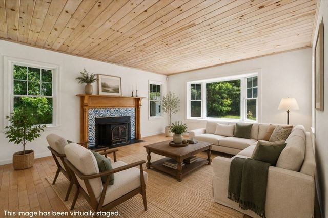 23 Crystal Spring Road, Mattapoisett, MA 02739