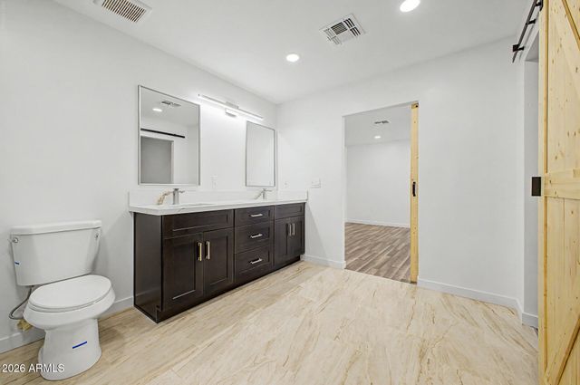 3010 W COUNTRY GABLES Drive, Phoenix, AZ 85053