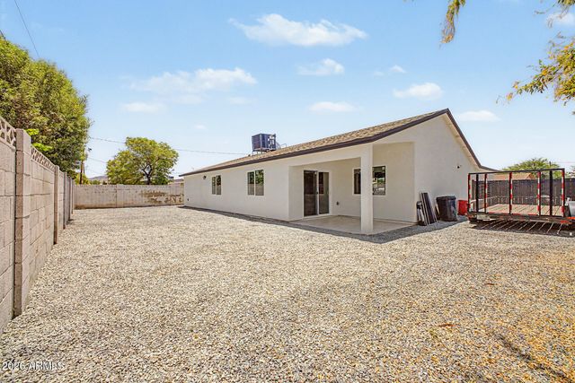 3010 W COUNTRY GABLES Drive, Phoenix, AZ 85053