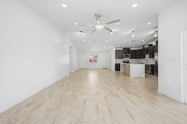 3010 W COUNTRY GABLES Drive, Phoenix, AZ 85053
