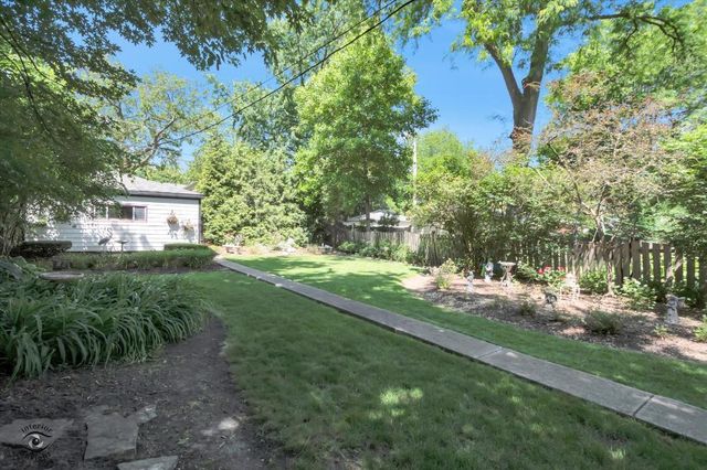 9608 S Longwood Drive, Chicago, IL 60643