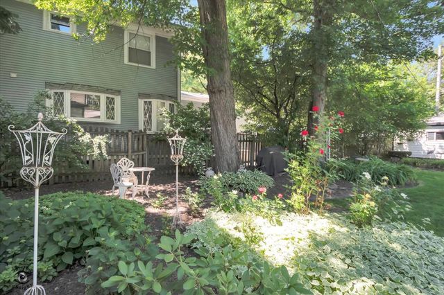 9608 S Longwood Drive, Chicago, IL 60643
