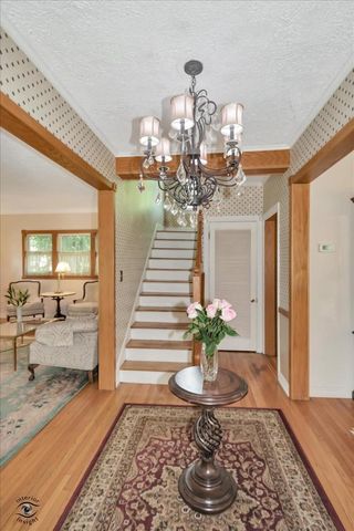 9608 S Longwood Drive, Chicago, IL 60643