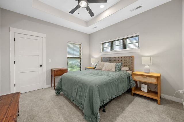 1022 Oakes Drive, Iowa City, IA 52245