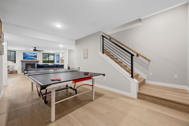 1022 Oakes Drive, Iowa City, IA 52245