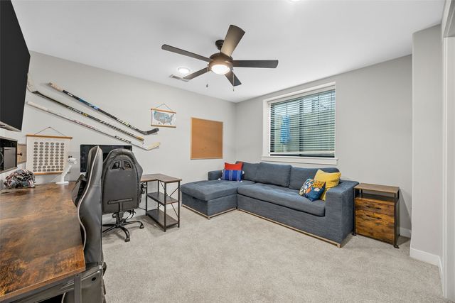 1022 Oakes Drive, Iowa City, IA 52245