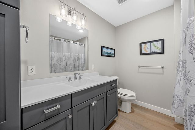 1022 Oakes Drive, Iowa City, IA 52245