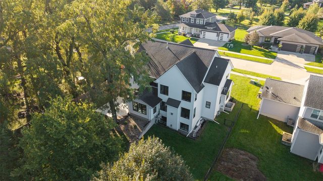 1022 Oakes Drive, Iowa City, IA 52245