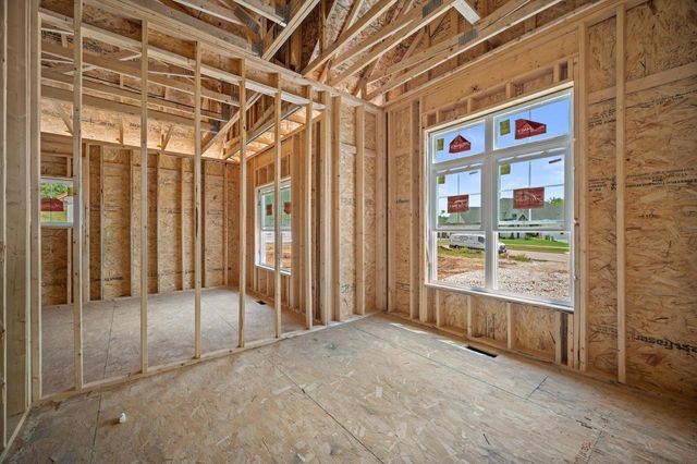 W253N5539 Crescent Hill DRIVE, Sussex, WI 53089