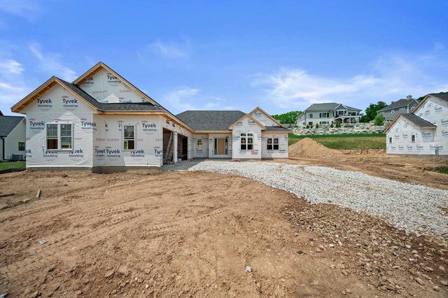 W253N5539 Crescent Hill DRIVE, Sussex, WI 53089