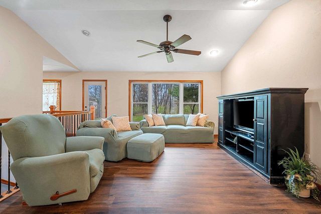 N3150 W SILVER LAKE DRIVE, Waupaca, WI 54981
