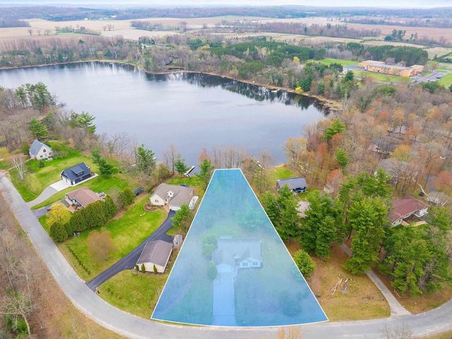 N3150 W SILVER LAKE DRIVE, Waupaca, WI 54981