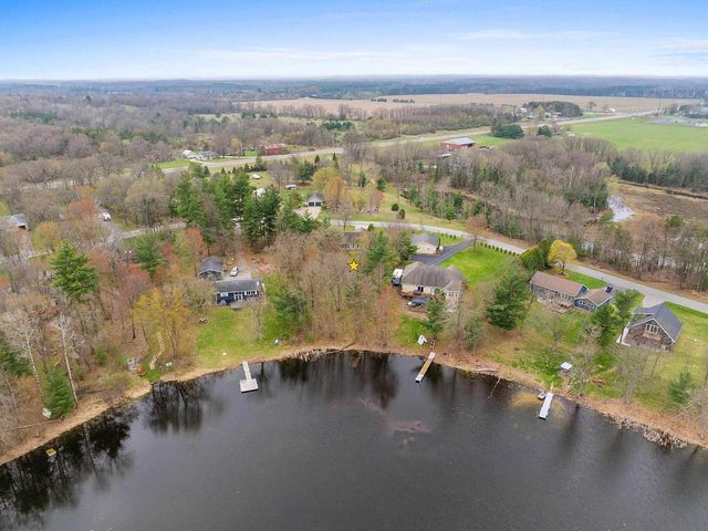 N3150 W SILVER LAKE DRIVE, Waupaca, WI 54981
