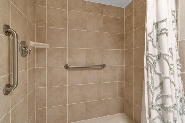 448 GULF OF MEXICO DRIVE A205, Longboat Key, FL 34228