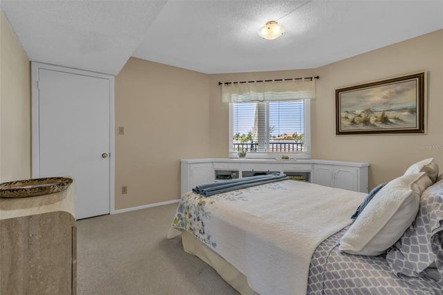 448 GULF OF MEXICO DRIVE A205, Longboat Key, FL 34228