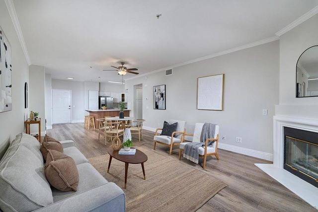 12374 Carmel Country Rd 208, San Diego, CA 92130