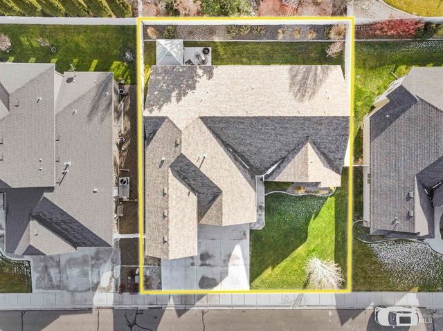 2734 Meadowbrook Dr, Twin Falls, ID 83301