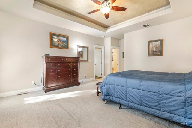 2734 Meadowbrook Dr, Twin Falls, ID 83301