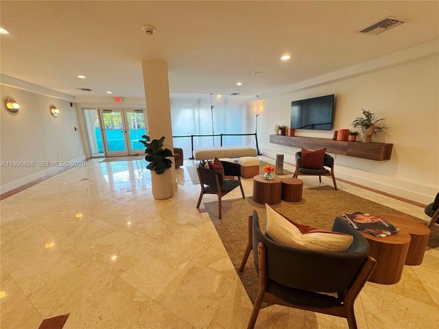 1455 N Treasure Dr 7B, North Bay Village, FL 33141