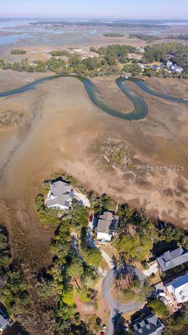 7 Silver Oak Cir, Hilton Head Island, SC 29926