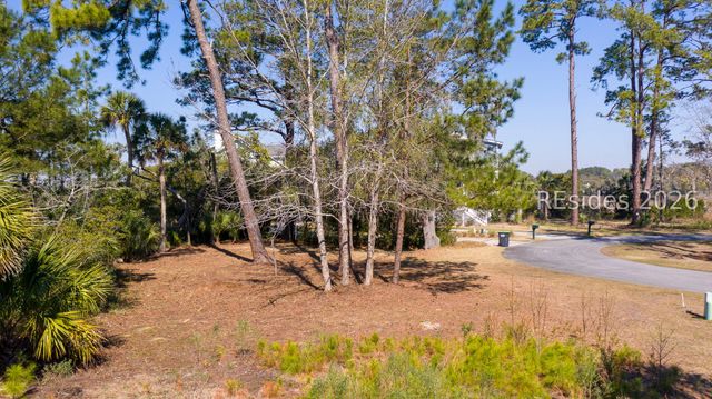 7 Silver Oak Cir, Hilton Head Island, SC 29926