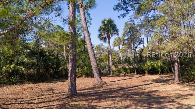 7 Silver Oak Cir, Hilton Head Island, SC 29926