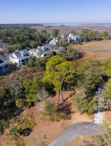 7 Silver Oak Cir, Hilton Head Island, SC 29926