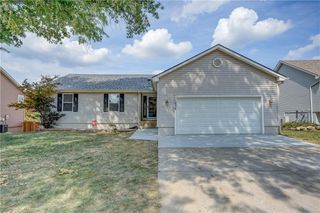 1020 SE 11th Street, Lee's Summit, MO 64081