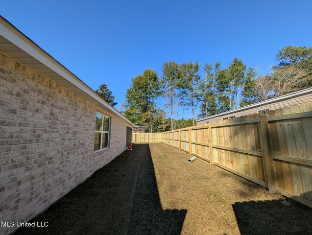 10737 Linohau Way, Diamondhead, MS 39525