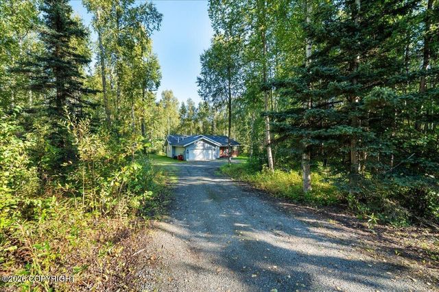6361 W Commadore Lane, Wasilla, AK 99623