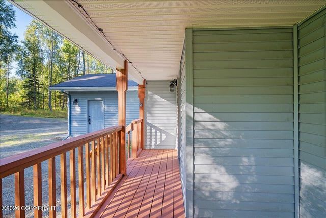 6361 W Commadore Lane, Wasilla, AK 99623