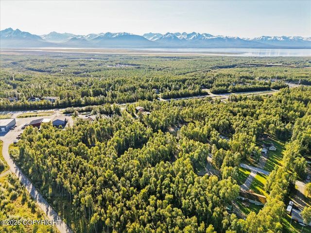 6361 W Commadore Lane, Wasilla, AK 99623