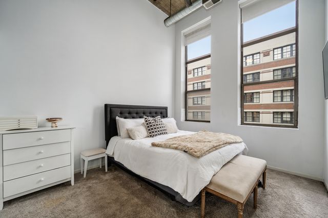 758 N Larrabee Street 514, Chicago, IL 60654