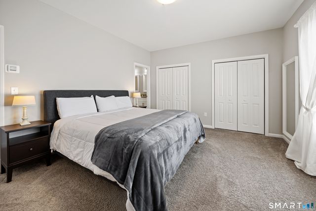 40 Lombard Circle 40, North Haven, CT 06473