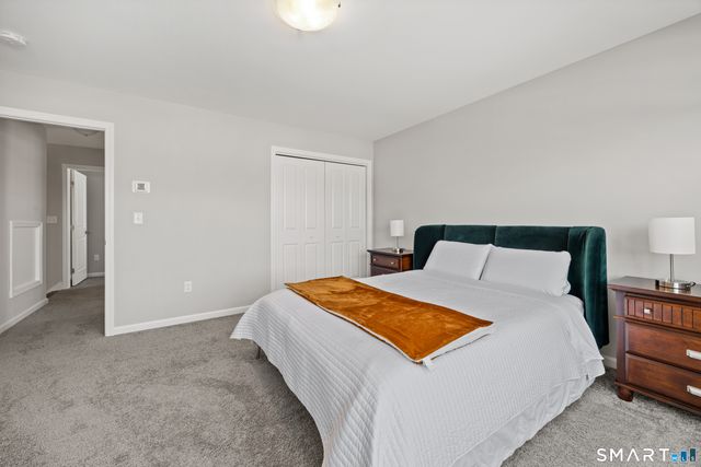 40 Lombard Circle 40, North Haven, CT 06473