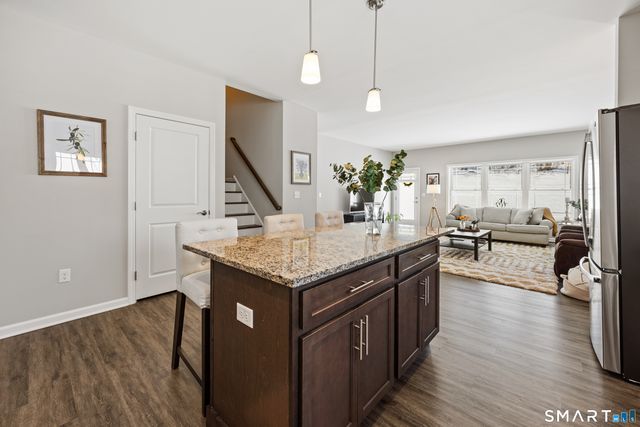 40 Lombard Circle 40, North Haven, CT 06473