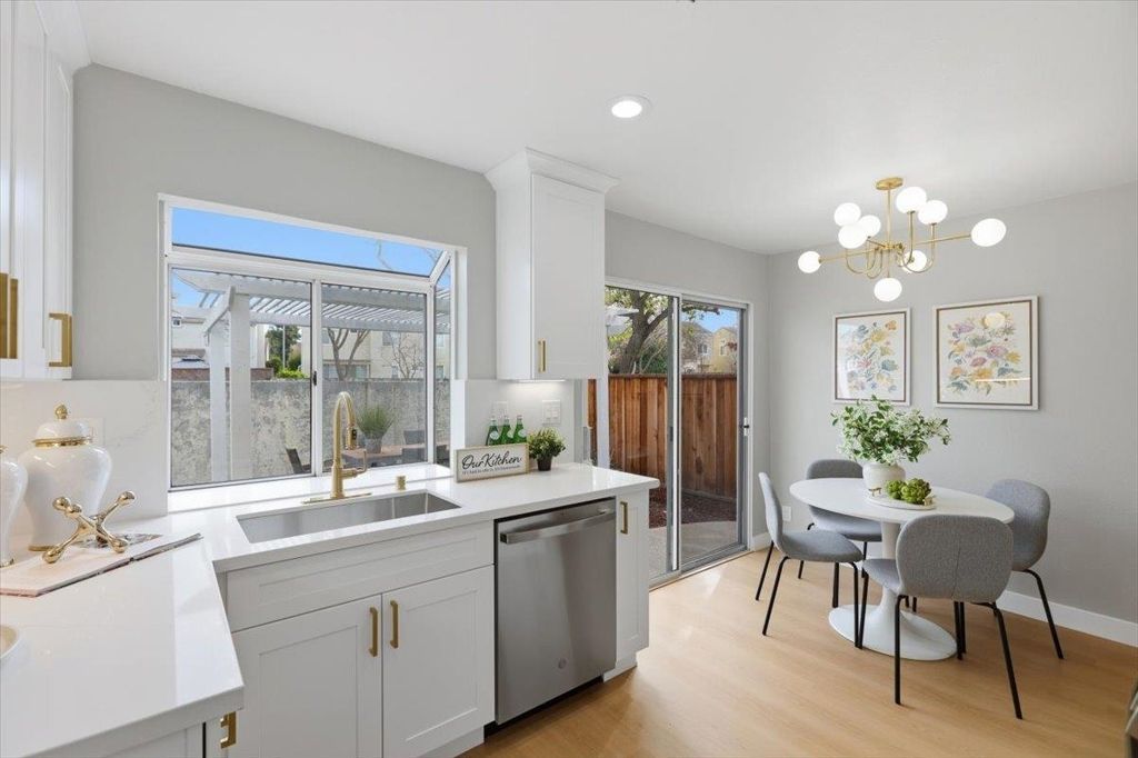 Image 15 of property listing at 1274 1274 Elkwood Dr, Milpitas, CA 95035