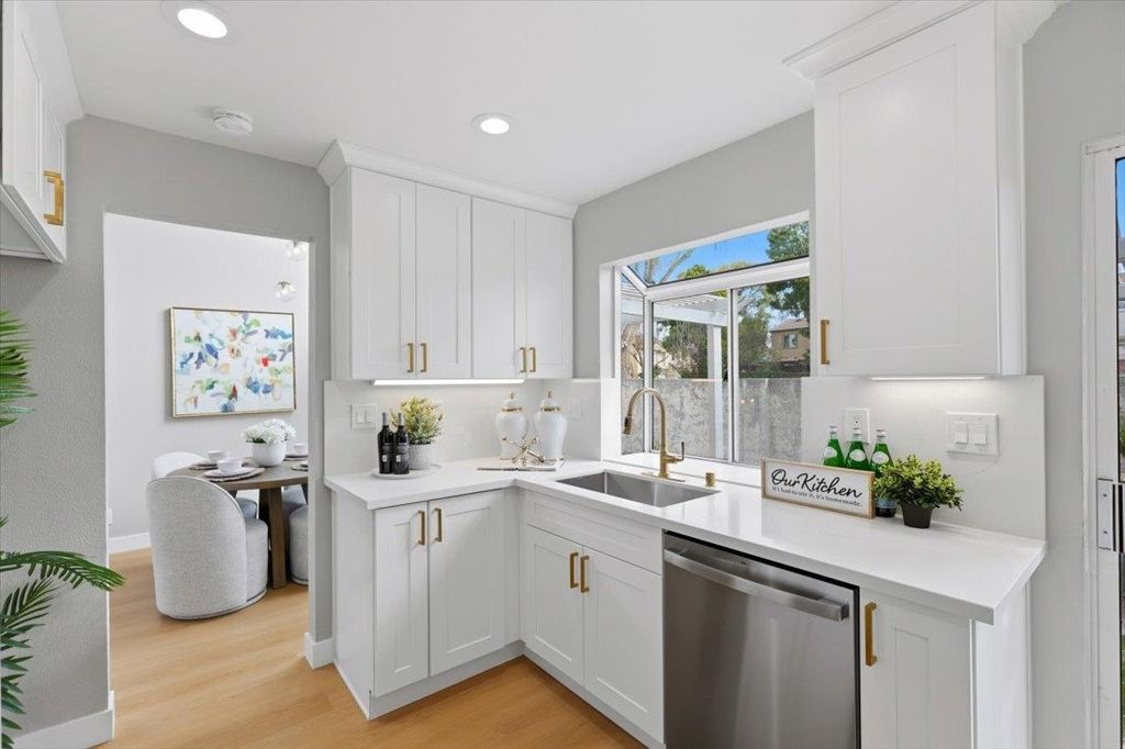 Image 17 of property listing at 1274 1274 Elkwood Dr, Milpitas, CA 95035