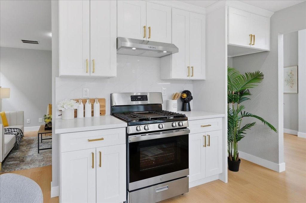 Image 18 of property listing at 1274 1274 Elkwood Dr, Milpitas, CA 95035