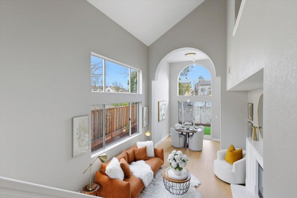 Image 3 of property listing at 1274 1274 Elkwood Dr, Milpitas, CA 95035