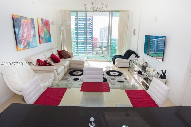 79 SW 12th St 3704-S, Miami, FL 33130