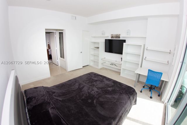 79 SW 12th St 3704-S, Miami, FL 33130